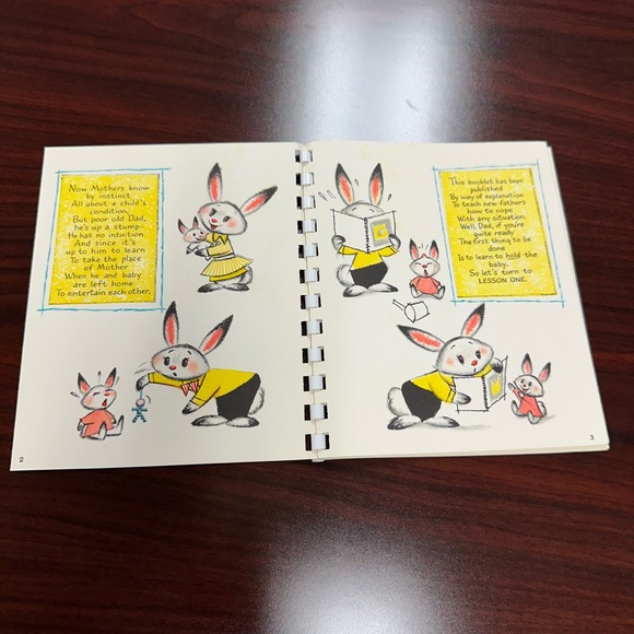 “How to Take Care of Baby” card booklet by Hallmark from 1950s - Picture 2 of 10